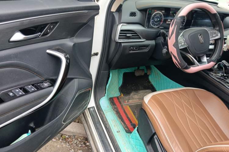 Used Bestune T77 2019 230 TID Automatic Prestige Version China VI Emission Standard Driver Seat