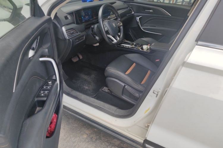Used Bestune T77 2019 230 TID Automatic Prestige Version China V Emission Standard Driver Seat