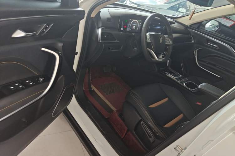 Used Bestune T77 2019 230 TID Automatic Luxury Version China VI Emission Standard Driver Seat