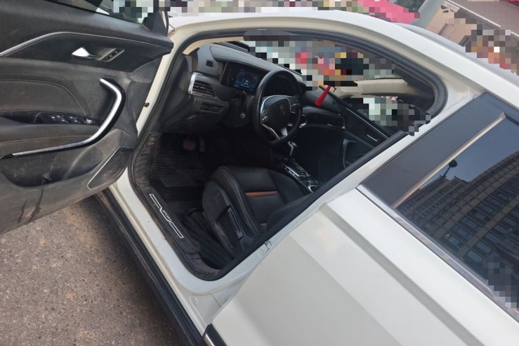 Used Bestune T77 2019 230 TID Automatic Luxury Version China VI Emission Standard Driver Seat