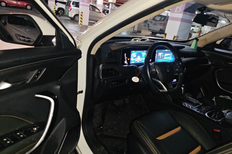 Used Bestune T77 2019 230 TID Automatic Luxury Version China VI Emission Standard Driver Seat
