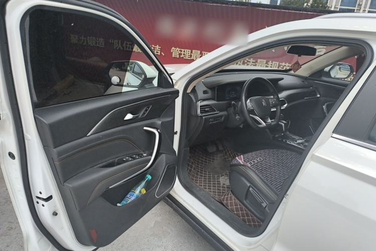 Used Bestune T77 2019 230 TID Automatic Luxury Version China VI Emission Standard Driver Seat