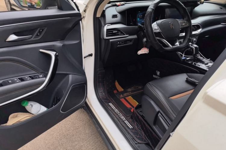 Used Bestune T77 2019 230 TID Automatic Luxury Version China VI Emission Standard Driver Seat