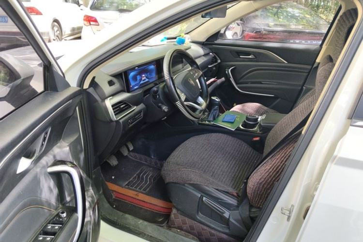 Used Bestune T77 2019 Facelift 230 TID Manual Luxury Version China VI Driver Seat