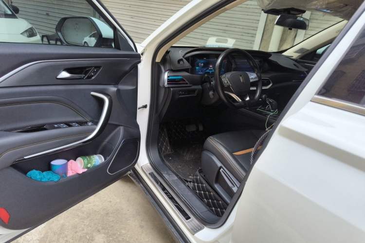 Used Bestune T77 2019 230 TID Automatic Prestige Version China V Emission Standard Driver Seat