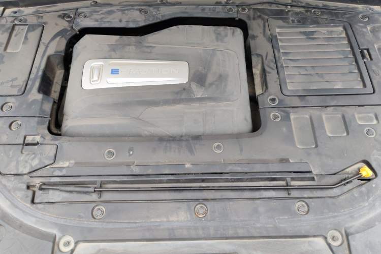 Used Bestune T77 2019 230 TID Automatic Luxury Version National V Engine Bay