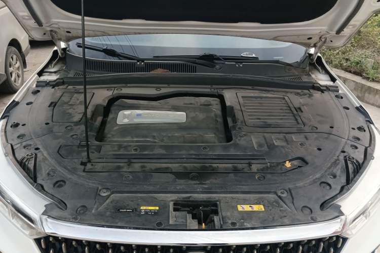 Used Bestune T77 2019 230 TID Automatic Luxury Version China VI Emission Standard Engine Bay