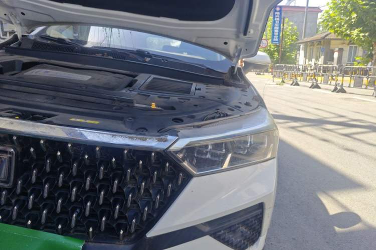 Used Bestune T77 2019 230 TID Automatic Luxury Version China VI Emission Standard Engine Bay Left