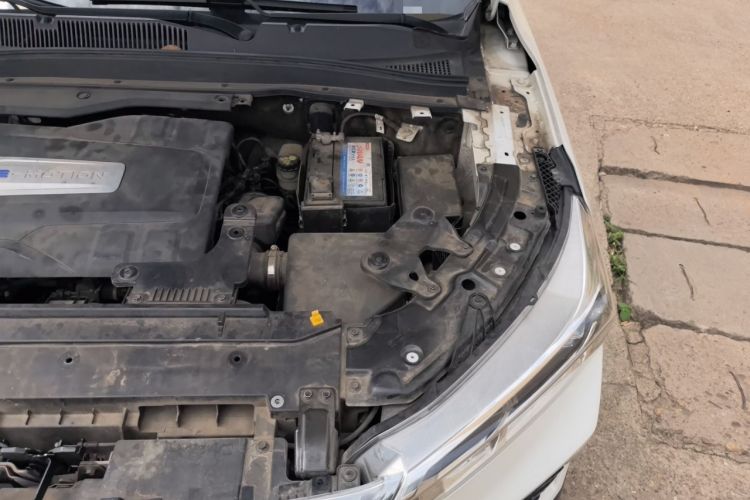 Used Bestune T77 2019 230 TID Automatic Luxury Version China VI Emission Standard Engine Bay Left