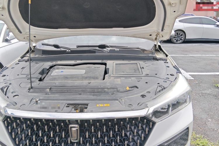 Used Bestune T77 2019 230 TID Automatic Luxury Version China VI Emission Standard Engine Bay Left