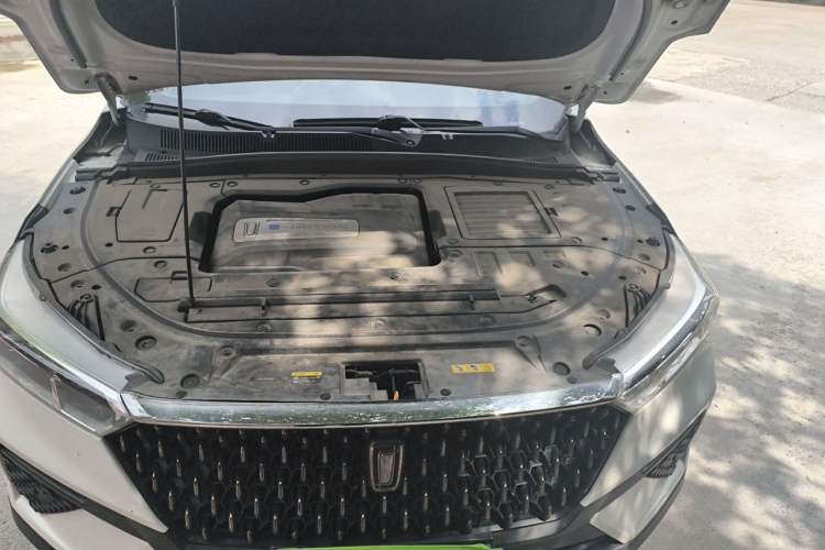Used Bestune T77 2019 230 TID Automatic Luxury Version China VI Emission Standard Engine Bay