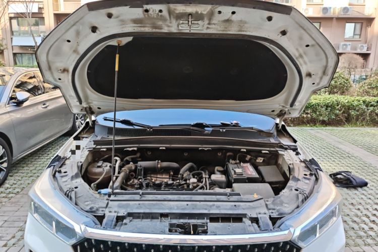Used Bestune T77 2019 230 TID Automatic Luxury Version China VI Emission Standard Engine Bay