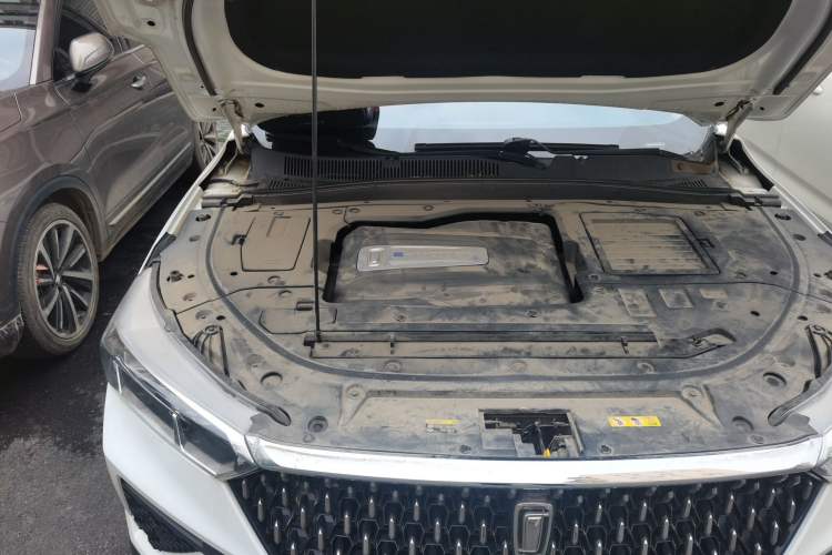 Used Bestune T77 2019 230 TID Automatic Prestige Version China V Engine Bay Right