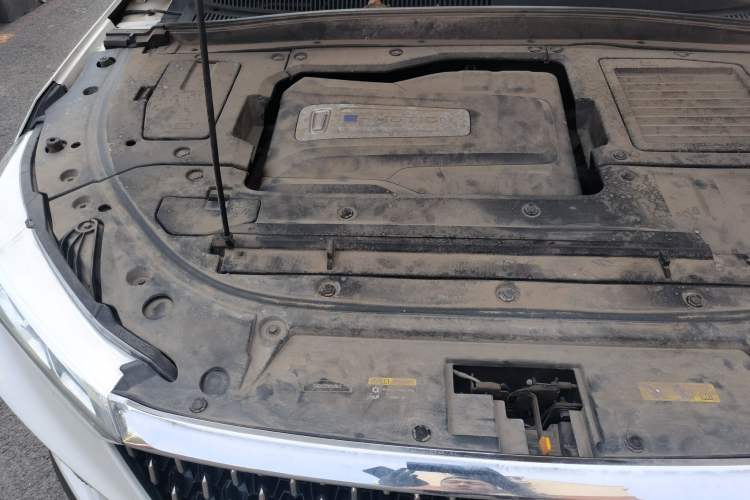 Used Bestune T77 2019 230 TID Automatic Prestige Version China VI Engine Bay Right