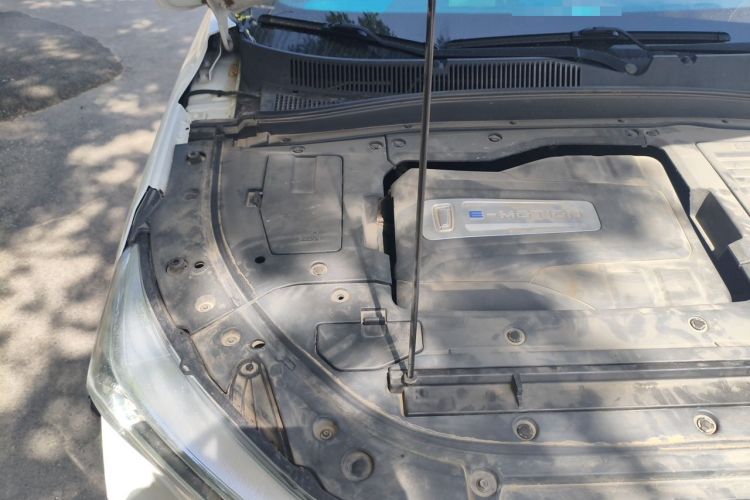 Used Bestune T77 2019 230 TID Automatic Prestige Version China V Emission Standard Engine Bay Right