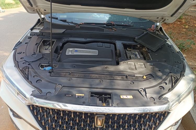 Used Bestune T77 2019 230 TID Automatic Luxury Version China VI Emission Standard Engine Bay