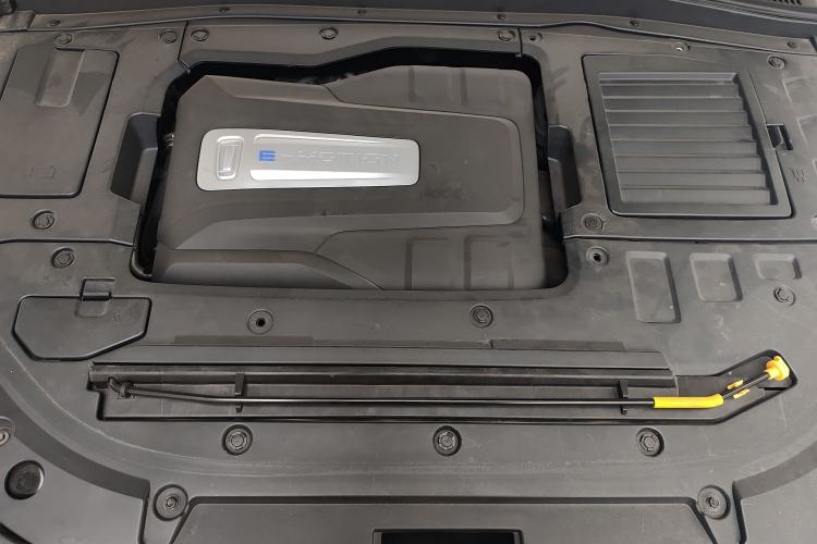 Used Bestune T77 2019 230 TID Automatic Luxury Version National V Engine Bay