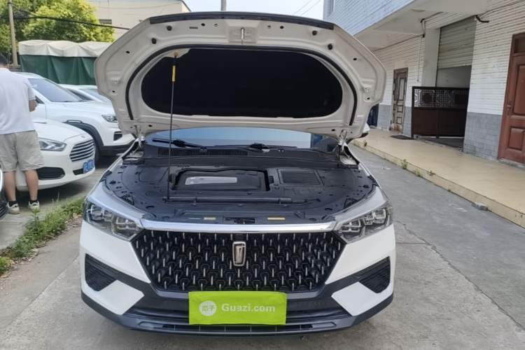 Used Bestune T77 2019 230 TID Automatic Luxury Version China VI Emission Standard Engine Bay