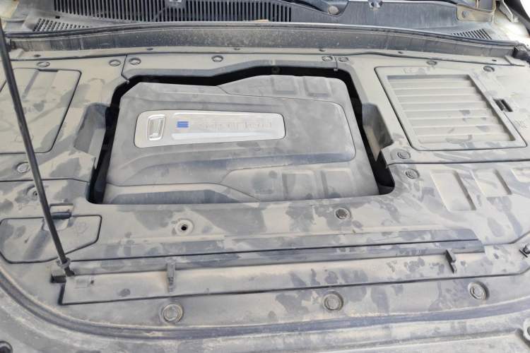 Used Bestune T77 2019 230 TID Automatic Prestige Version China VI Engine Bay