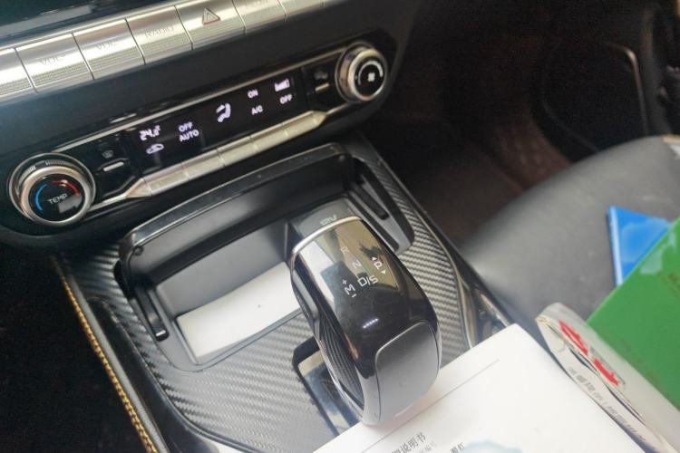 Used Bestune T77 2019 230 TID Automatic Prestige Version China V Emission Standard Gear Lever