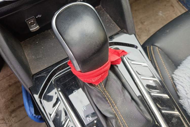 Used Bestune T77 2019 Facelift 230 TID Automatic Luxury Version China V Emission Standard Gear Lever