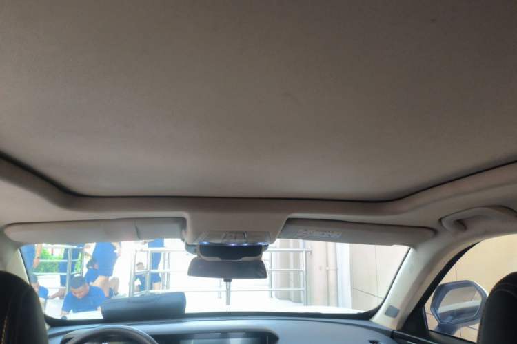 Used Bestune T77 2019 230 TID Automatic Prestige Version China V Emission Standard Headliner