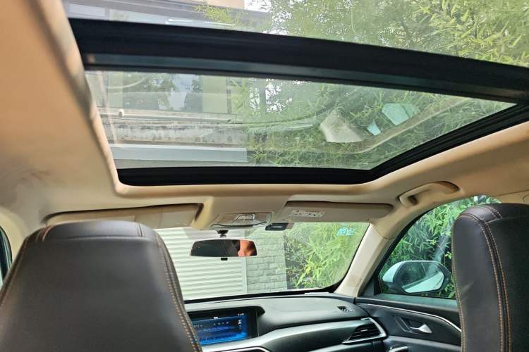 Used Bestune T77 2019 230 TID Automatic Luxury Version China VI Emission Standard Headliner