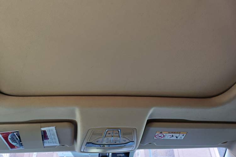 Used Bestune T77 2019 230 TID Automatic Luxury Version China VI Emission Standard Headliner