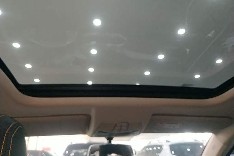 Used Bestune T77 2019 Facelift 230 TID Automatic Luxury Version China V Emission Standard Headliner