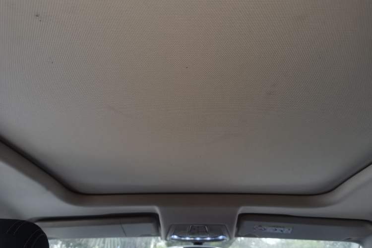 Used Bestune T77 2019 Facelift 230 TID Automatic Luxury Version China V Emission Standard Headliner