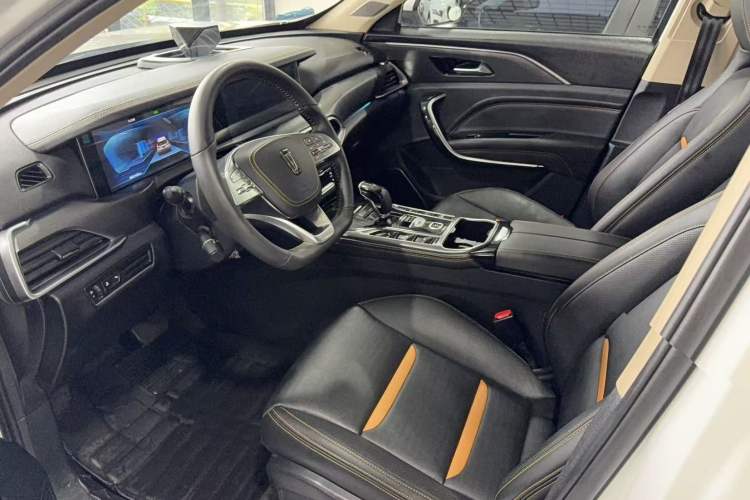 Used Bestune T77 2019 230 TID Automatic Prestige Version China V Emission Standard Interior 1