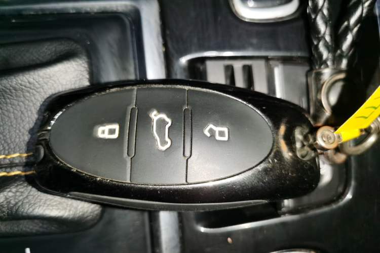 Used Bestune T77 2019 230 TID Automatic Luxury Version China VI Emission Standard Interior 1