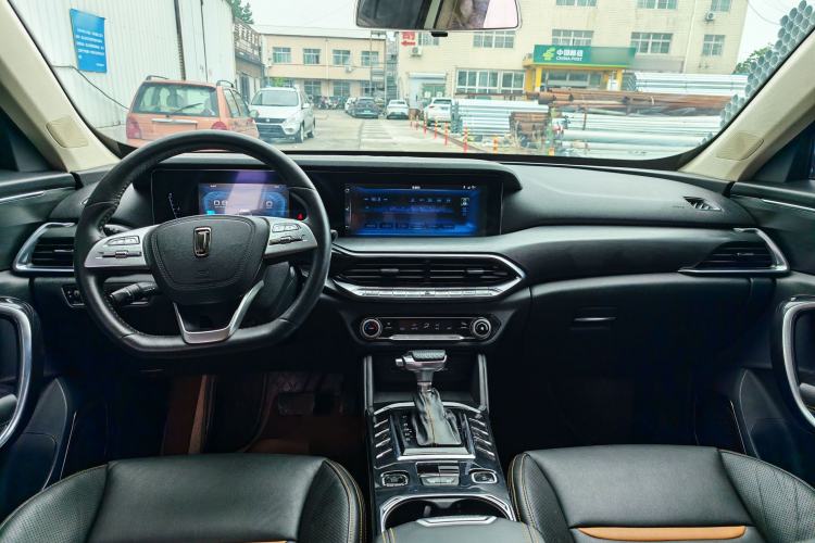 Used Bestune T77 2019 230 TID Automatic Luxury Version National V Interior 1