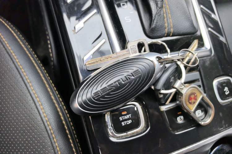 Used Bestune T77 2019 230 TID Automatic Luxury Version China VI Emission Standard Interior 1