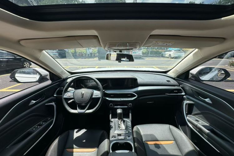 Used Bestune T77 2019 230 TID Automatic Luxury Version National V Interior 2