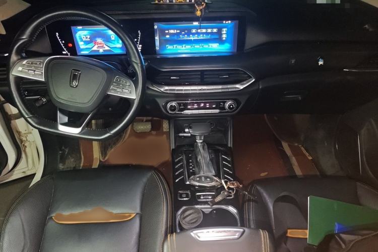 Used Bestune T77 2019 230 TID Automatic Luxury Version National V Interior 2