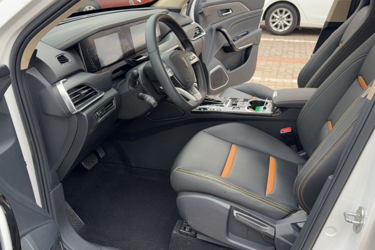 Used Bestune T77 2019 230 TID Automatic Luxury Version China VI Emission Standard Interior 2