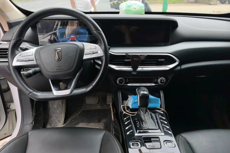 Used Bestune T77 2019 230 TID Automatic Luxury Version China VI Emission Standard Interior 2