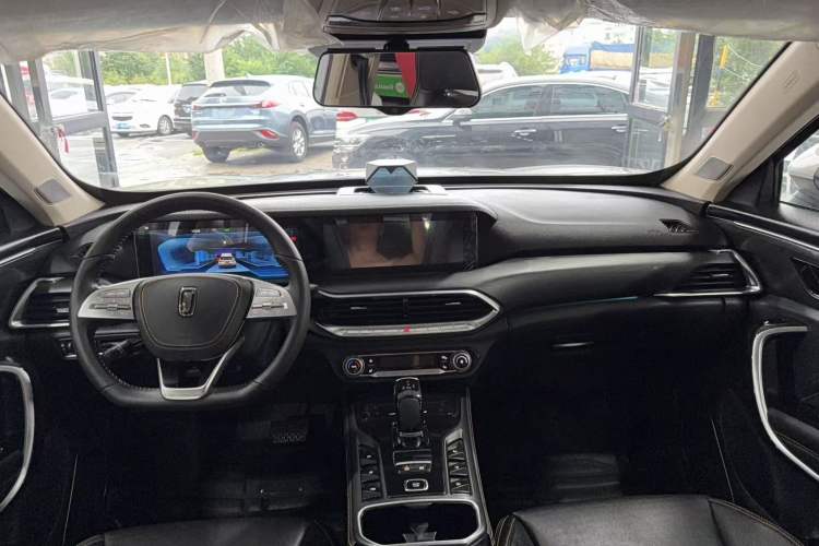 Used Bestune T77 2019 230 TID Automatic Prestige Version China V Emission Standard Interior 3