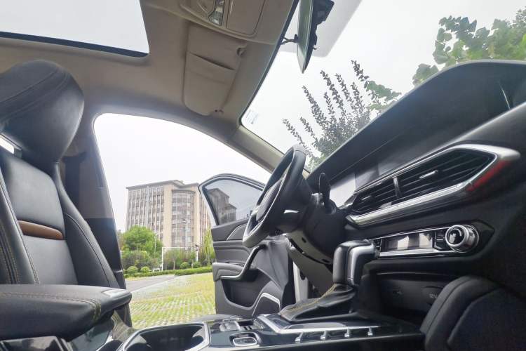Used Bestune T77 2019 230 TID Automatic Luxury Version China VI Emission Standard Interior 7