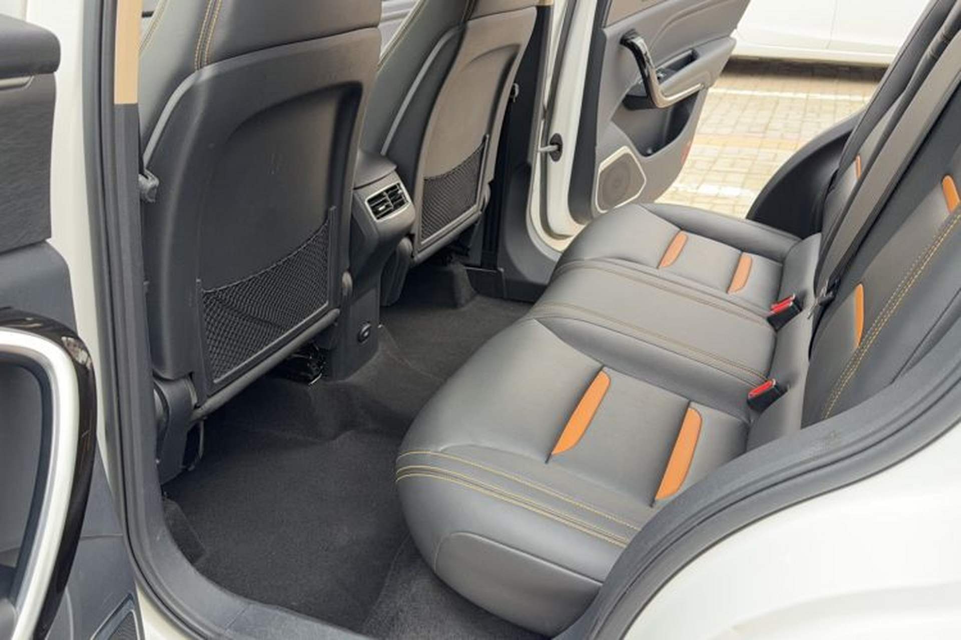 Used Bestune T77 2019 230 TID Automatic Luxury Version China VI Emission Standard Interior 8