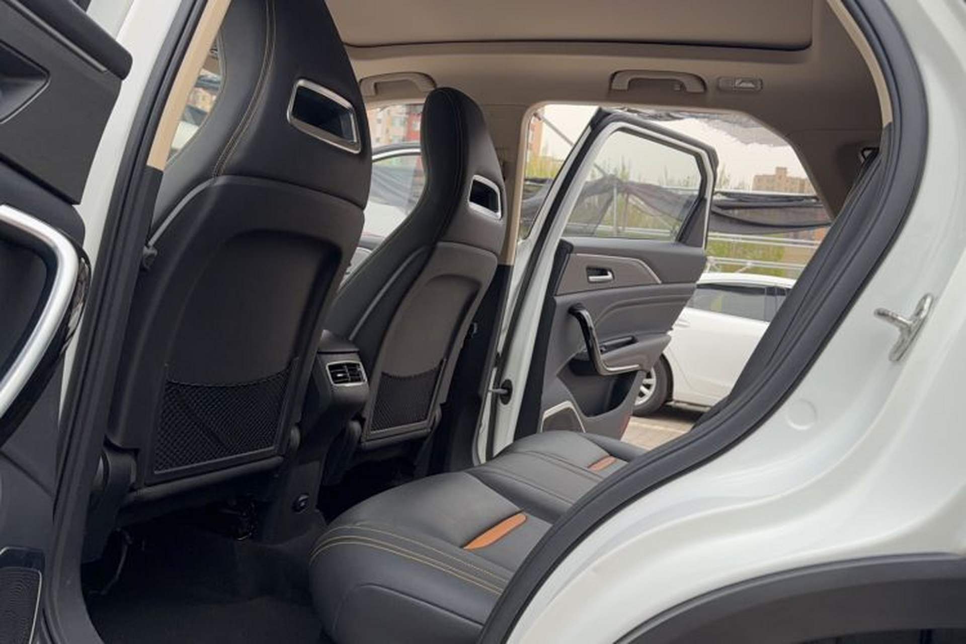 Used Bestune T77 2019 230 TID Automatic Luxury Version China VI Emission Standard Interior 9