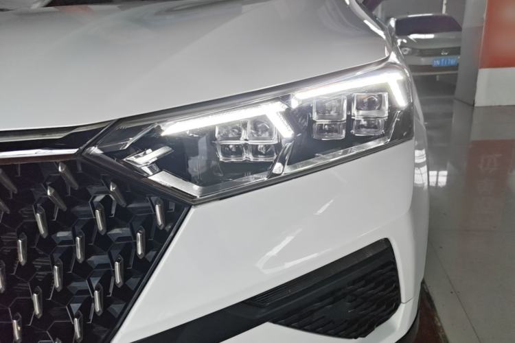 Used Bestune T77 2019 230 TID Automatic Luxury Version China VI Emission Standard Left Front Headlight