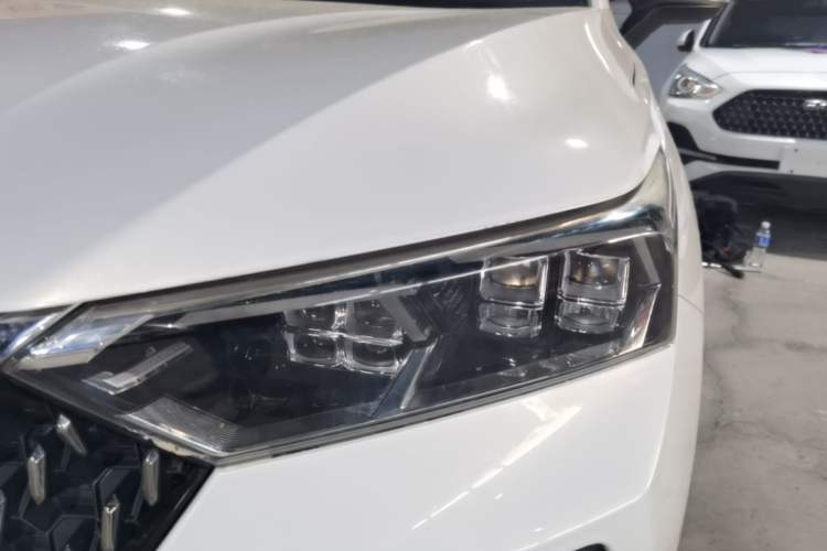 Used Bestune T77 2019 230 TID Automatic Luxury Version National V Left Front Headlight