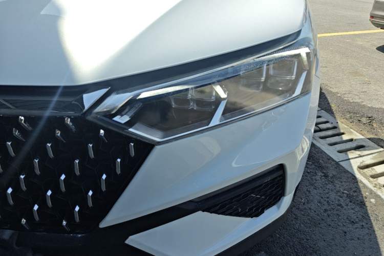 Used Bestune T77 2019 230 TID Automatic Prestige Version China V Emission Standard Left Front Headlight