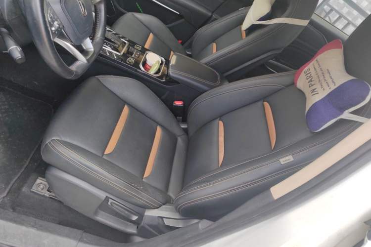 Used Bestune T77 2019 230 TID Automatic Prestige Version China V Emission Standard Left Front Seat