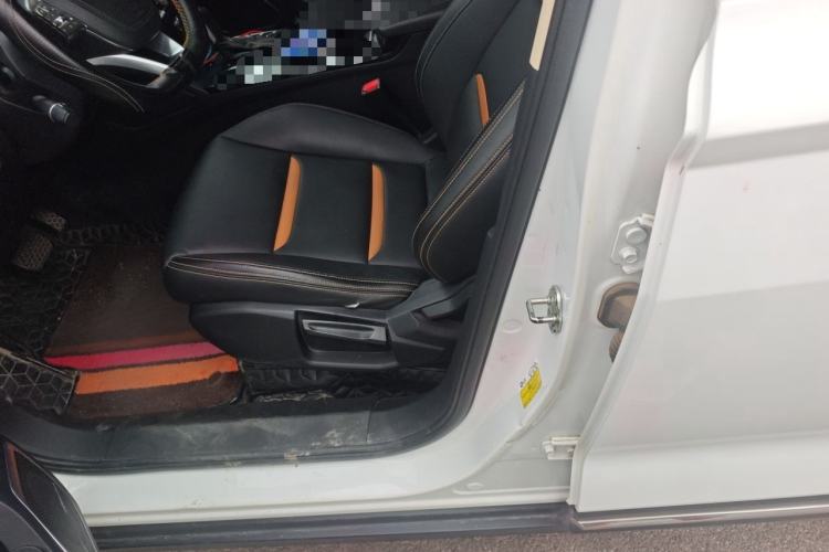 Used Bestune T77 2019 230 TID Automatic Luxury Version China VI Emission Standard Left Front Seat