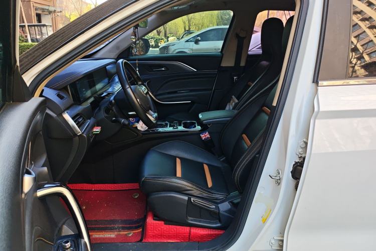 Used Bestune T77 2019 230 TID Automatic Luxury Version China VI Emission Standard Left Front Seat