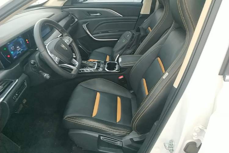 Used Bestune T77 2019 Facelift 230 TID Automatic Luxury Version China V Emission Standard Left Front Seat