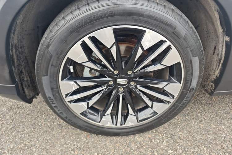 Used Bestune T77 2019 230 TID Automatic Luxury Version China VI Emission Standard Left Front Wheel Hub
